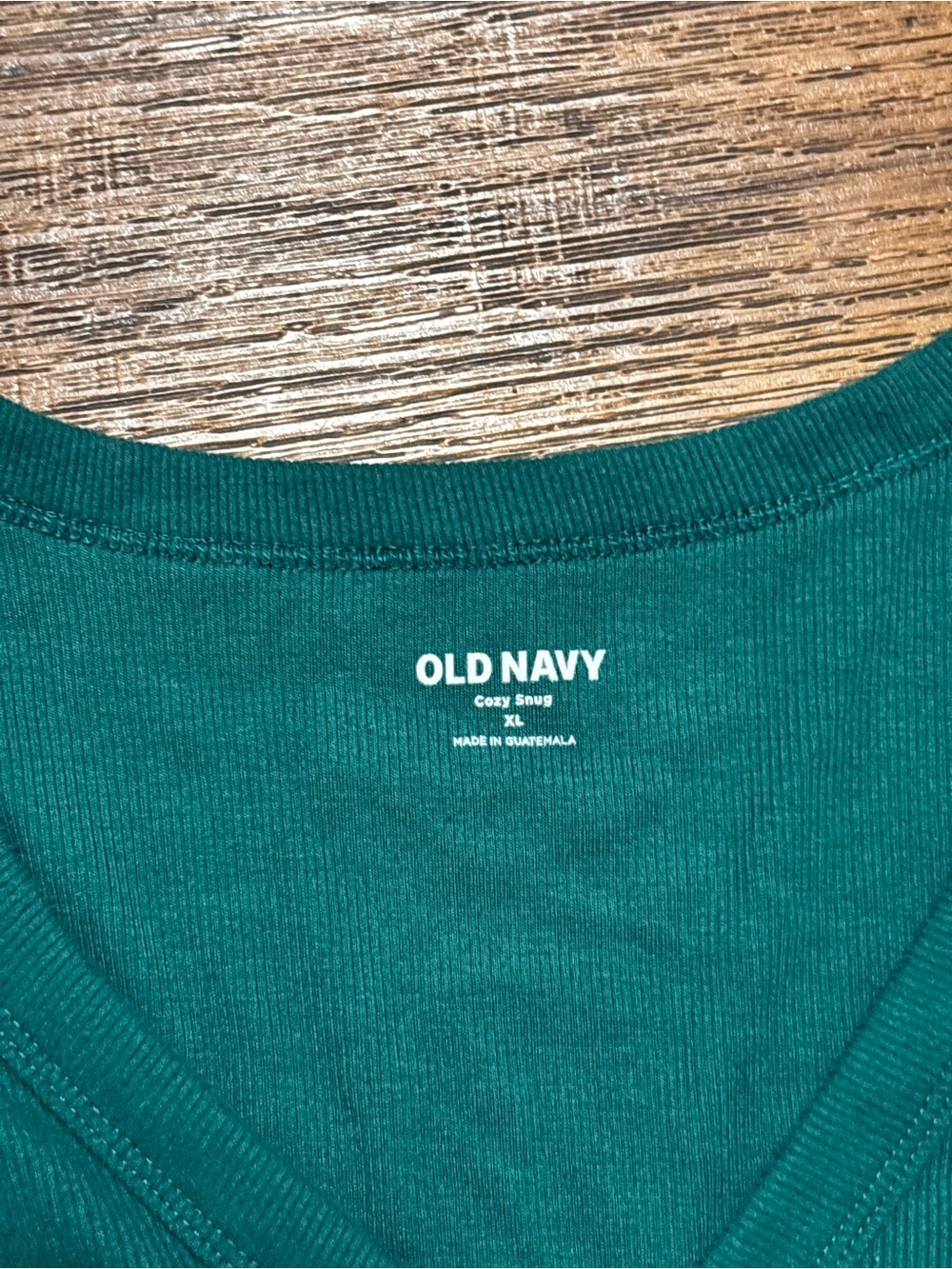 Old Navy Women's Deep Green V-Neck Long Sleeve Tee - Picture 2 of 2